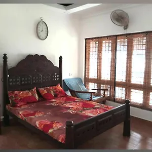 Villa Sambranikodi And, Kollam