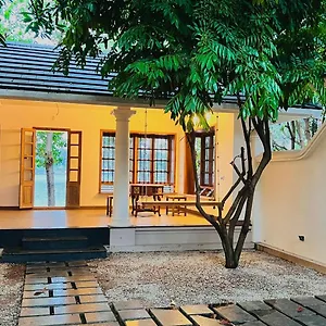 Homestay Waterfront By Palmyra, Kollam